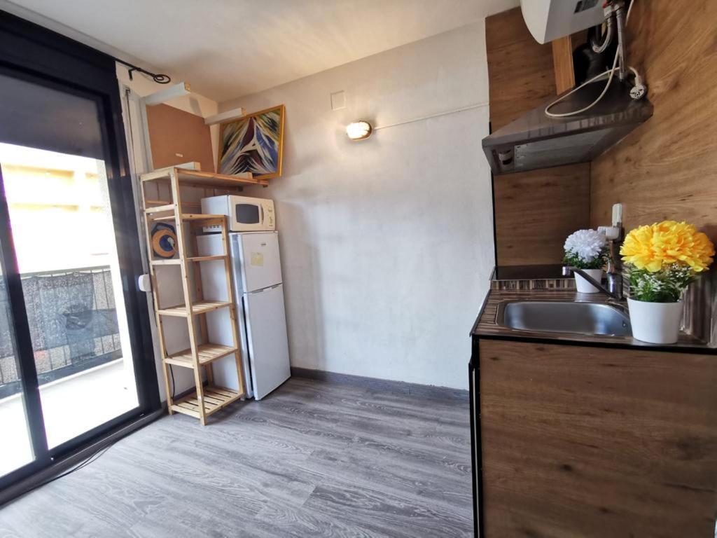 Estudio Para Disfrutar De Unas Vacaciones Inolvidables! Roses